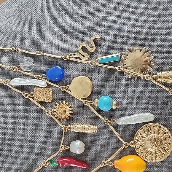 ZARA 3 Pack of Charm Necklaces - Picture 16 of 16